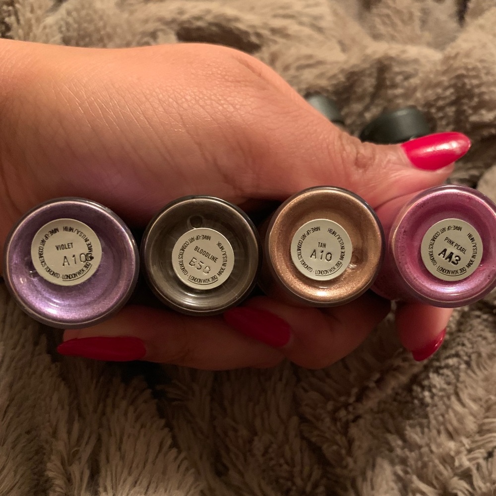 8 MAC Loose Pigments - Picture 5 of 5